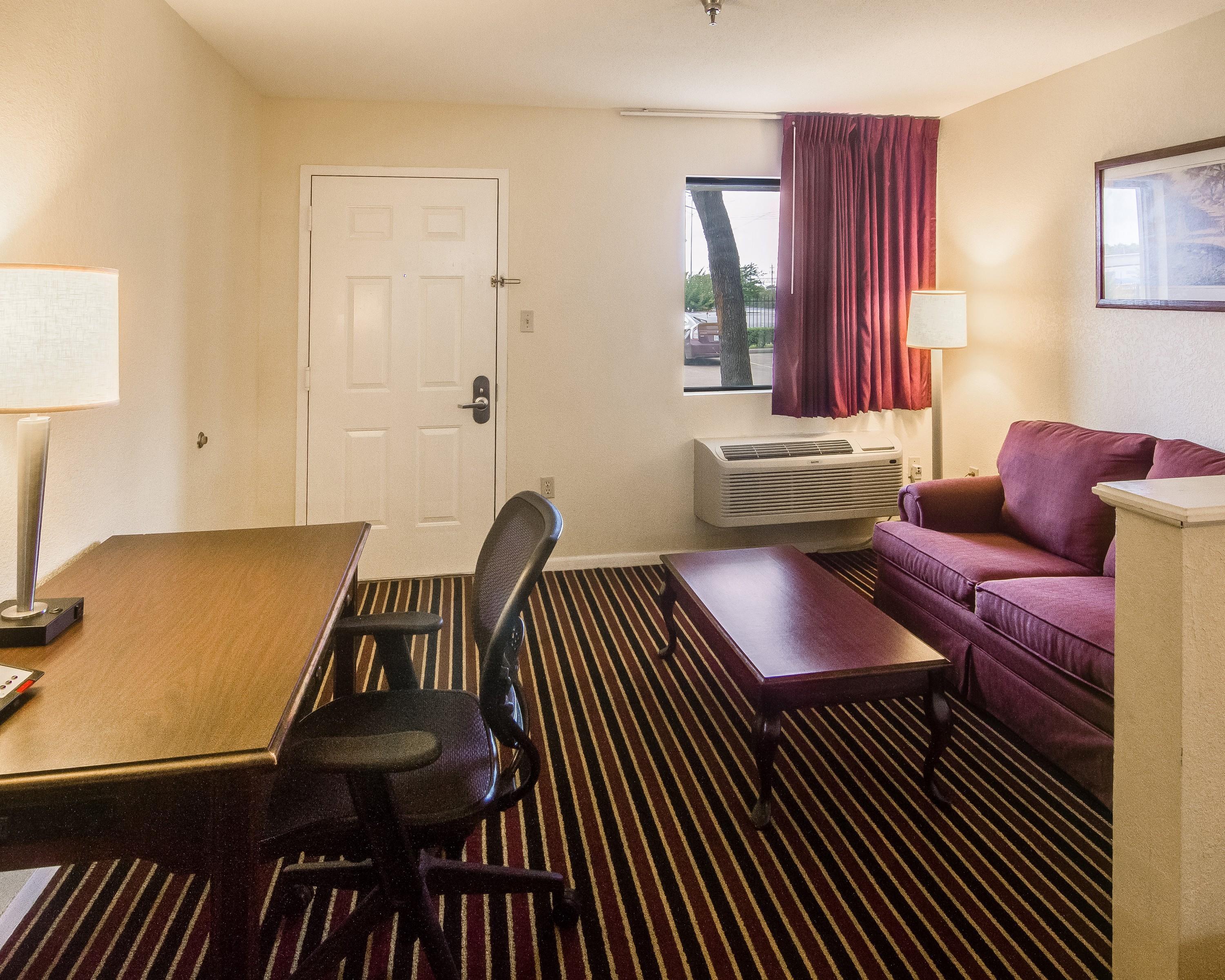 Rodeway Inn & Suites Hwy 290 Nw Houston Exterior photo