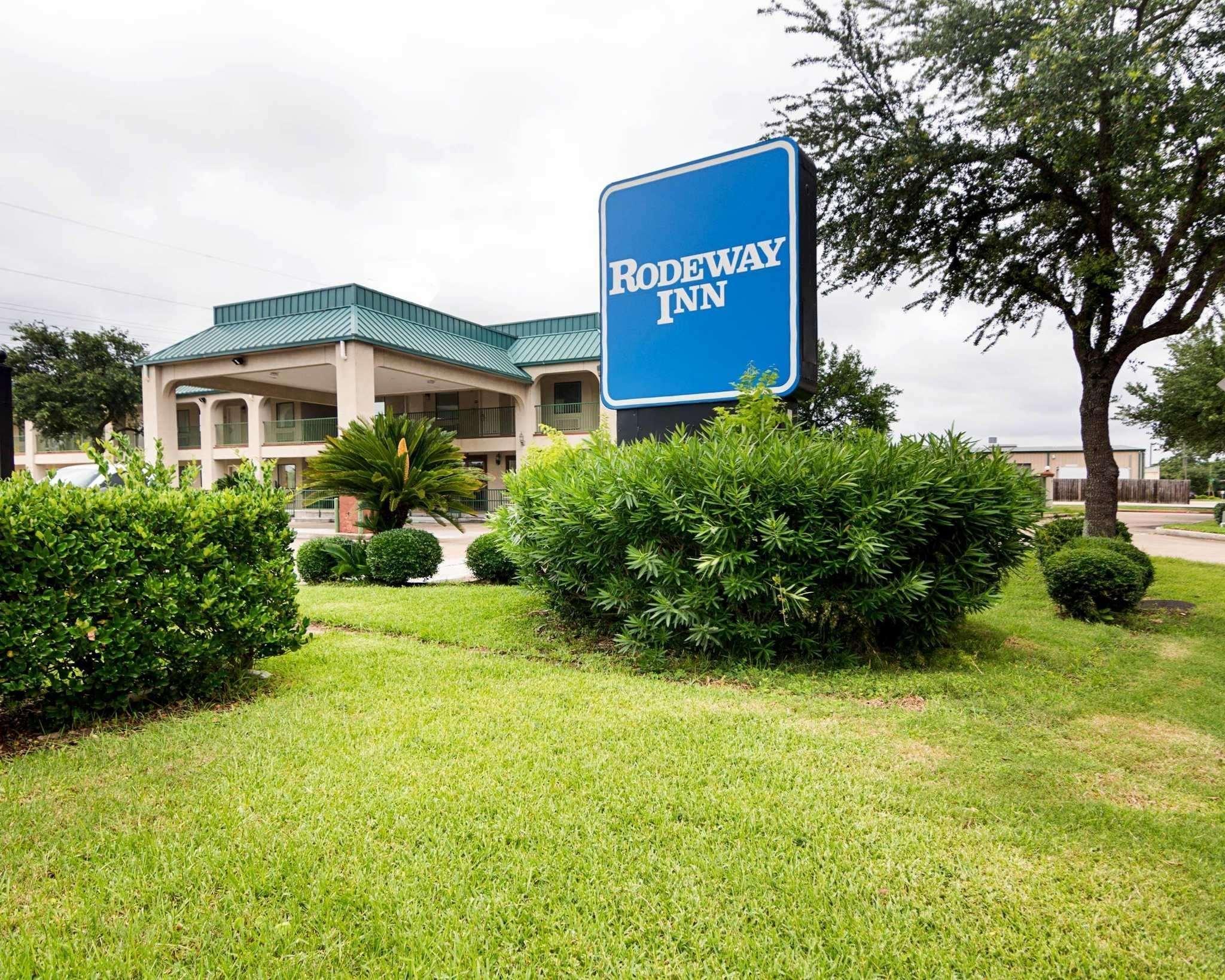 Rodeway Inn & Suites Hwy 290 Nw Houston Exterior photo