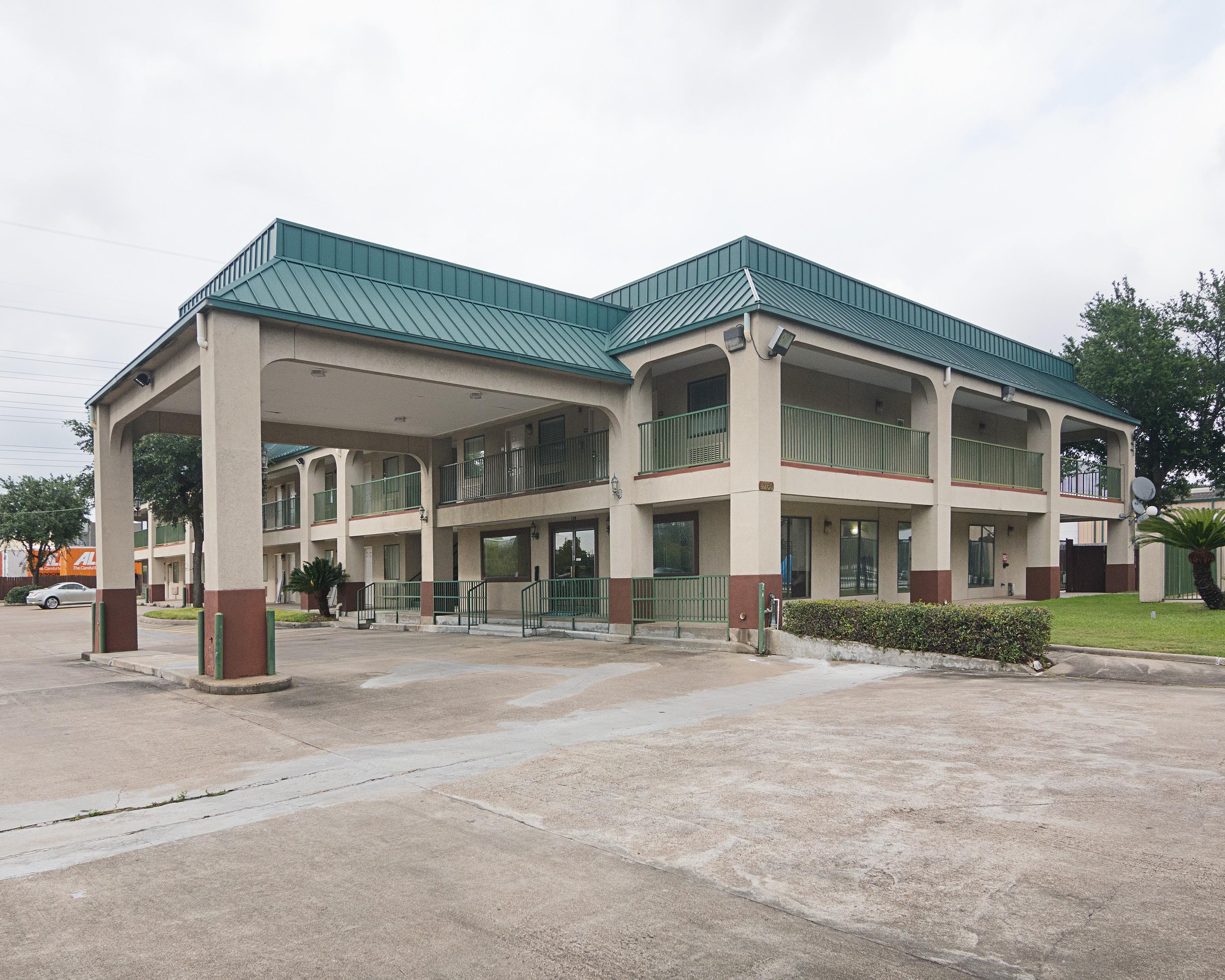 Rodeway Inn & Suites Hwy 290 Nw Houston Exterior photo