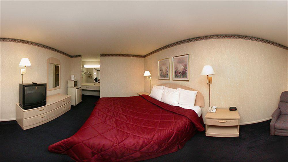 Rodeway Inn & Suites Hwy 290 Nw Houston Exterior photo